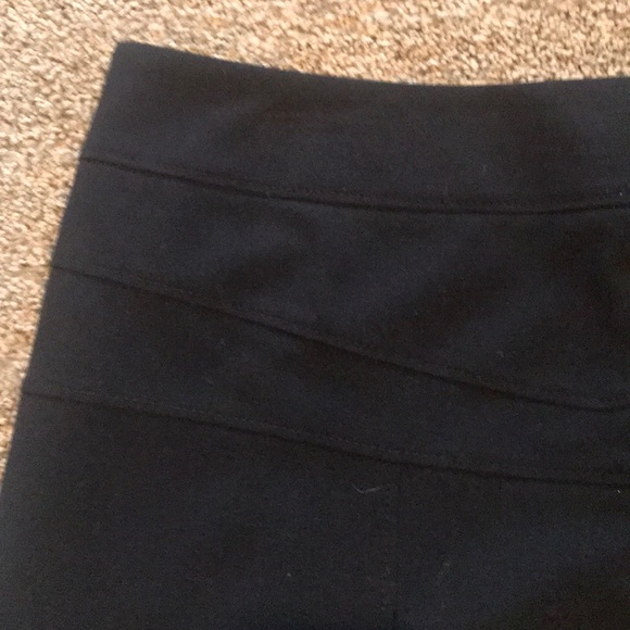 Black midi skirt - Picture 2 of 5